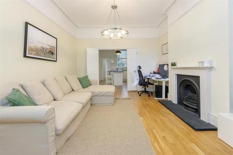 1 bedroom flat for sale, Shirlock Road, Hampstead