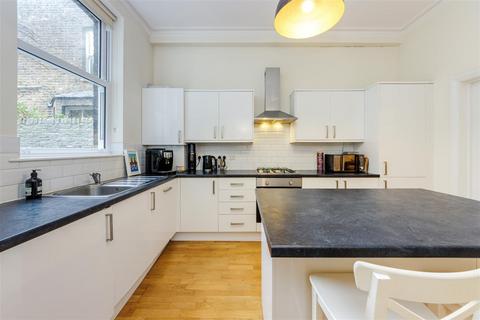 1 bedroom flat for sale, Shirlock Road, Hampstead
