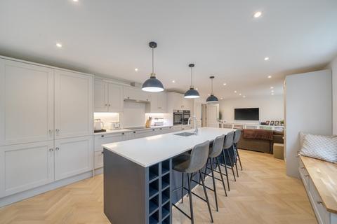 6 bedroom detached house for sale, White Pillars, Holly Bank Road, Woking, GU22