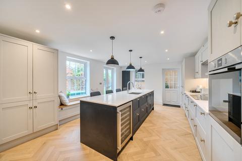 6 bedroom detached house for sale, White Pillars, Holly Bank Road, Woking, GU22