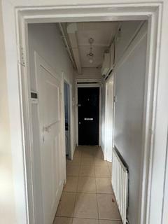 2 bedroom flat to rent, Bigland Street, London E1