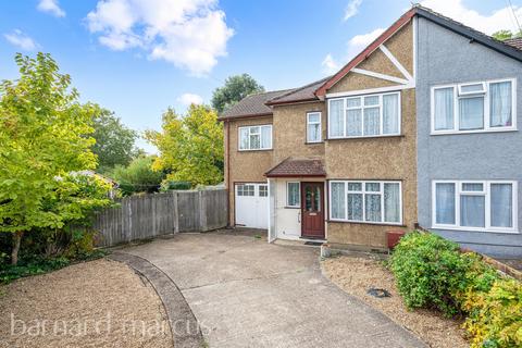 undefined, Garth Road, Morden