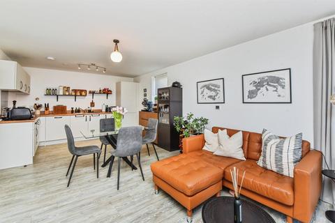 2 bedroom flat for sale, Foundry Lane, Chippenham