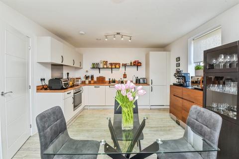 2 bedroom flat for sale, Foundry Lane, Chippenham