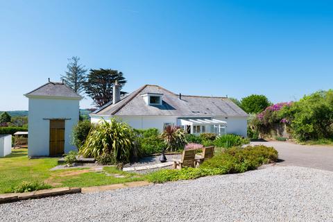 5 bedroom detached bungalow for sale, Delightful detached home in a sought after location, Perranwell Station