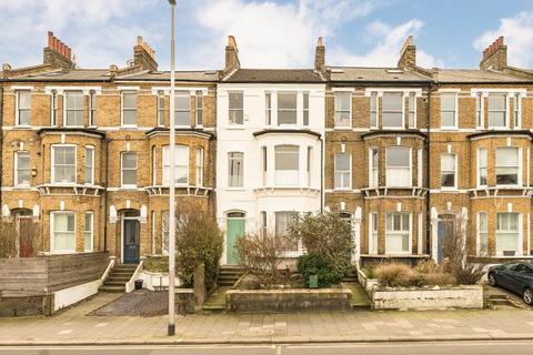 1 bedroom flat for sale, Wandsworth Road, London SW8