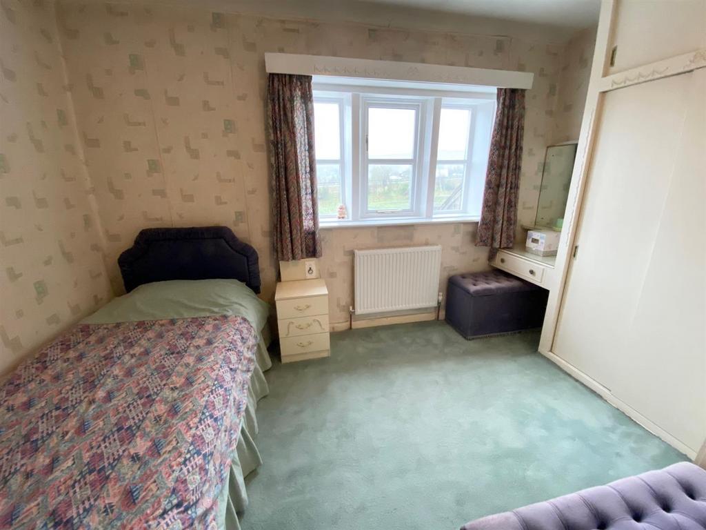 Bed 3.jpg