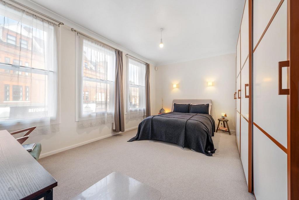 Principal Bedroom (1).JPG