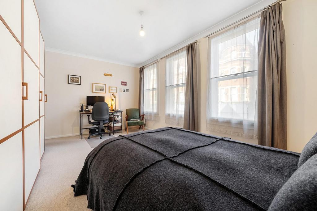 Principal Bedroom (3).JPG