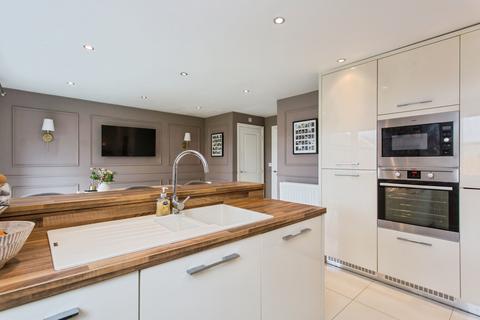 4 bedroom detached house for sale, Tillage Close, Preston, PR4
