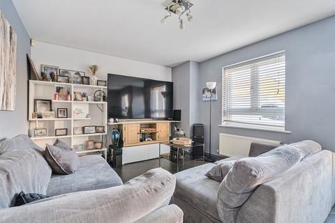 2 bedroom flat for sale, Dale Square, Hampshire PO9