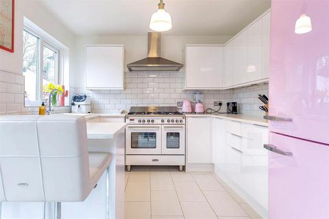 3 bedroom semi-detached house for sale, James Street, Epping