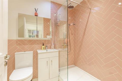 3 bedroom semi-detached house for sale, James Street, Epping