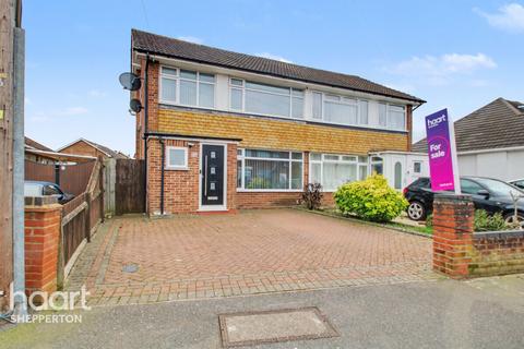 3 bedroom semi-detached house for sale, Ashgrove Road, Ashford