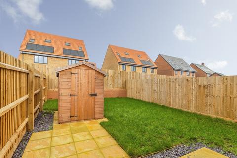 2 bedroom semi-detached house for sale, Franklin Fields, Leighton Buzzard