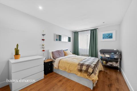 undefined, Church Street, Epsom