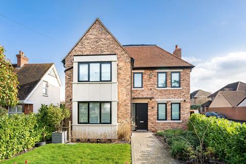undefined, 137 Kimbolton Road, Bedford, Bedfordshire, MK41 8DT