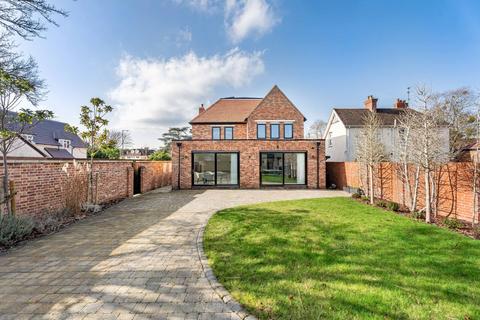 undefined, 137 Kimbolton Road, Bedford, Bedfordshire, MK41 8DT