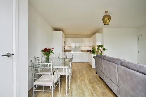 2 bedroom apartment for sale, 1 Wildcary Lane, Romford, RM3