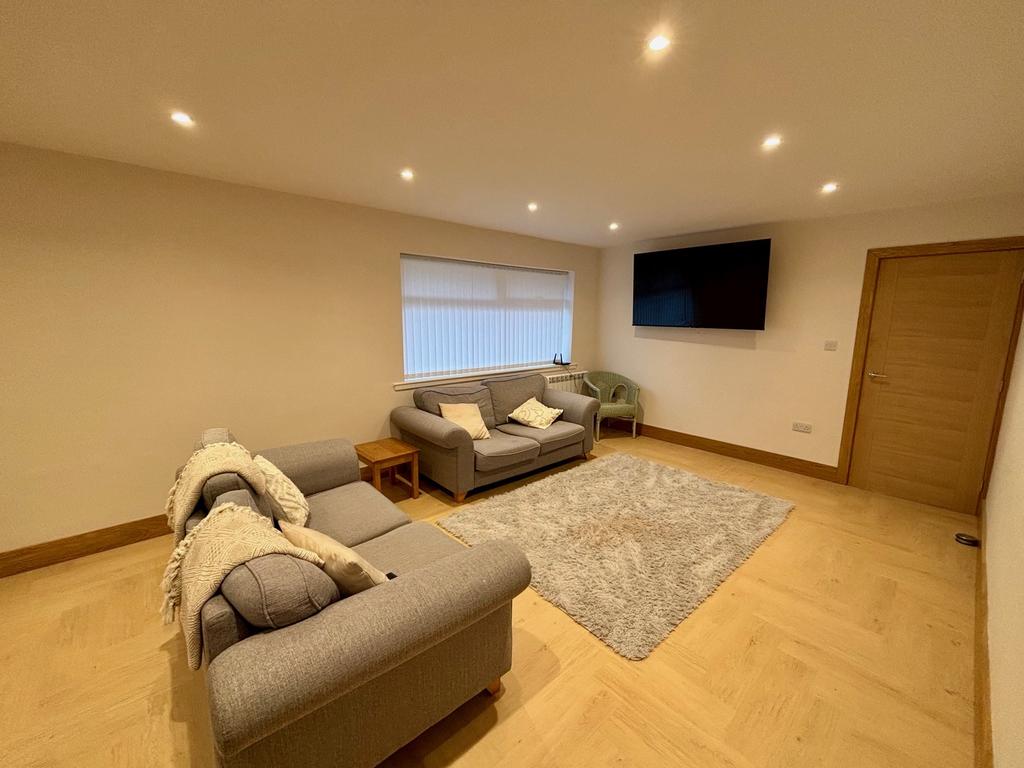 House in Newcastle upon Tyne, Tyne and Wear - View 4