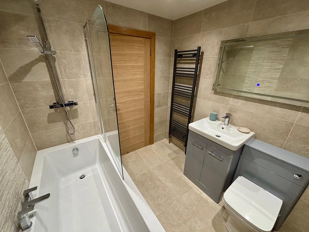 House in Newcastle upon Tyne, Tyne and Wear - View 5