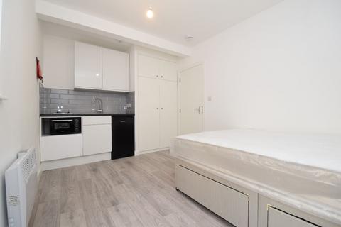 1 bedroom apartment to rent, 30b Bushey Hall Road, Bushey WD23