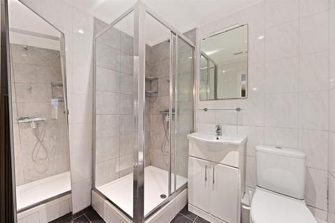 1 bedroom flat for sale, Geneva Court, Rookery Way, London NW9