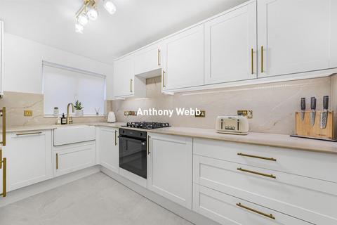 1 bedroom flat for sale, Barrowell Green, Winchmore Hill, N21