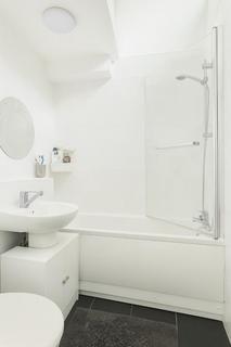 4 bedroom house share to rent, 15 West Arbour Street, London E1