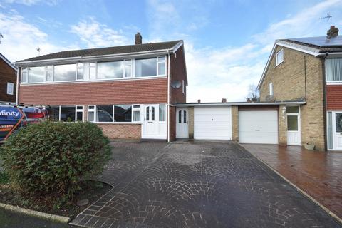 3 bedroom semi-detached house for sale, Mansion Court Gardens, Thorne, Doncaster