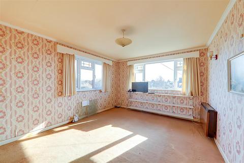 1 bedroom apartment for sale, Dominion Road, Broadwater, Worthing, West Sussex, BN14 8JN