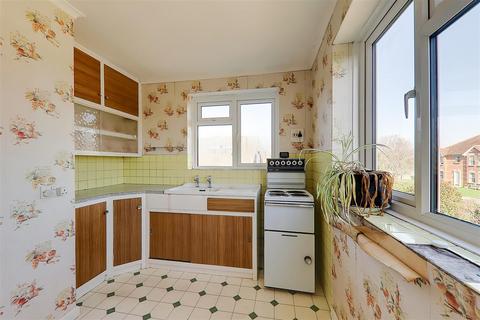 1 bedroom apartment for sale, Dominion Road, Broadwater, Worthing, West Sussex, BN14 8JN