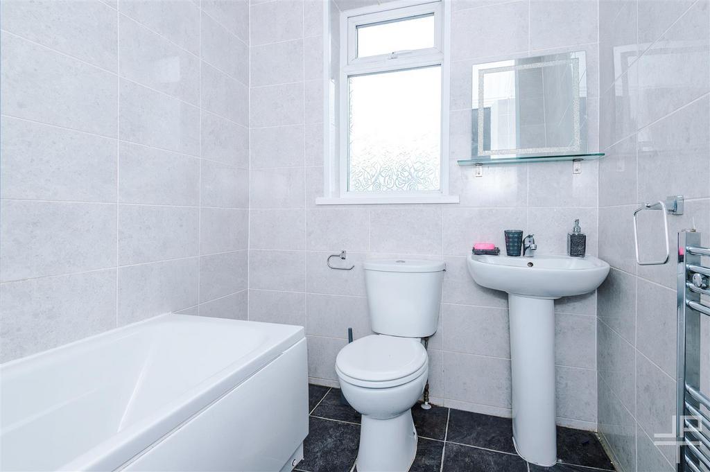 Bath2.jpg