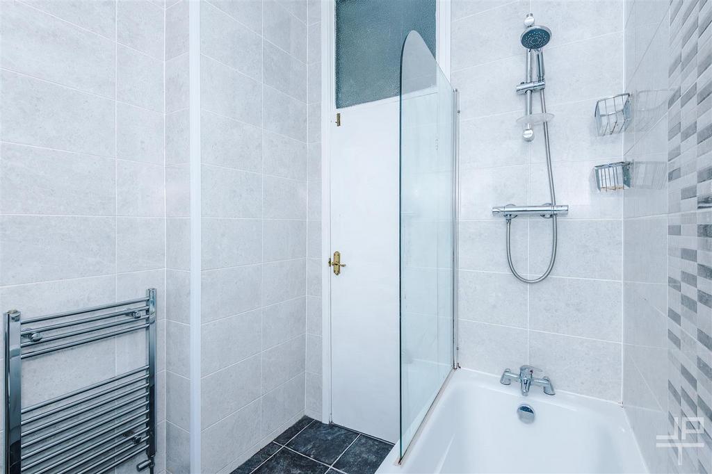 Bath 3.jpg