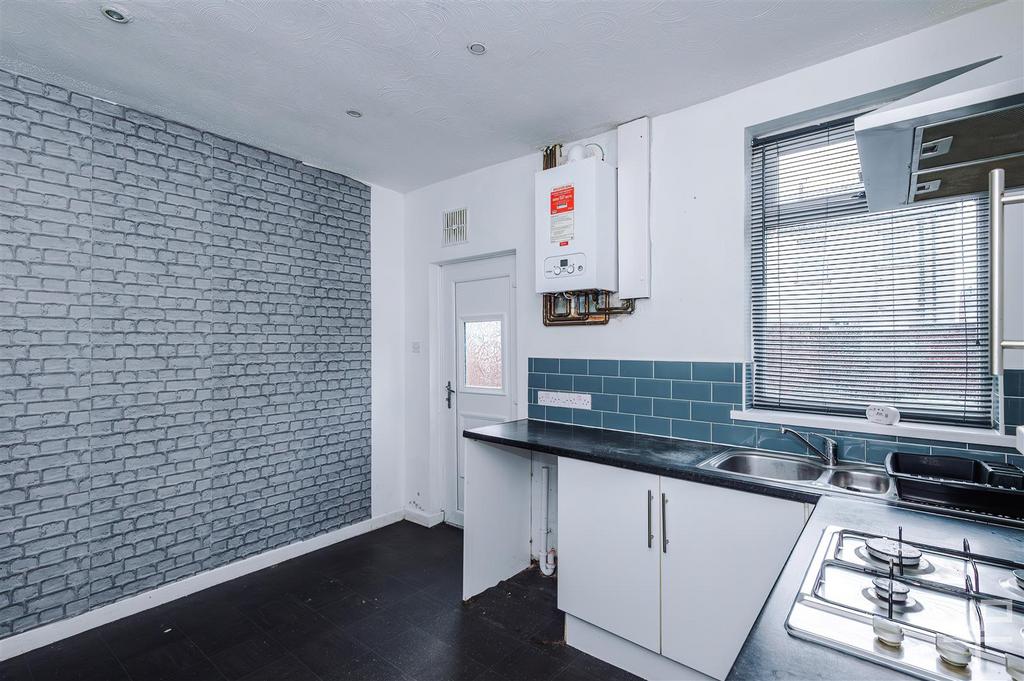 Kitchen 3.jpg