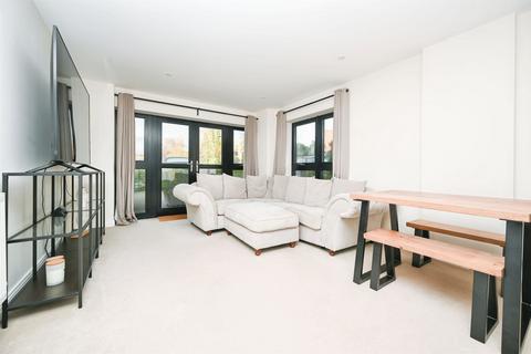 2 bedroom ground floor flat for sale, Bessemer Road, WELWYN GARDEN CITY