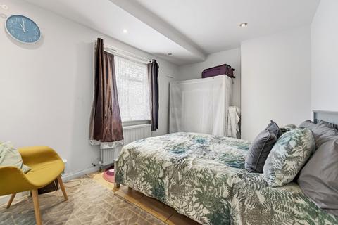 undefined, Glastonbury Road, Morden, SM4