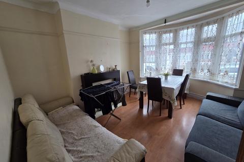undefined, London SE2