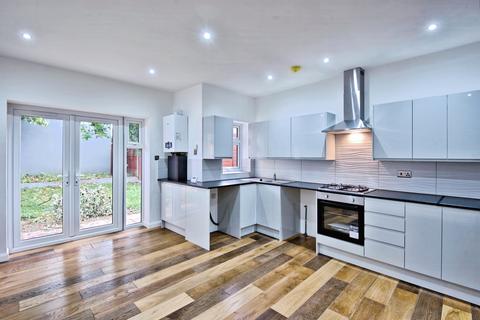 5 bedroom terraced house for sale, Faircross Avenue, Barking