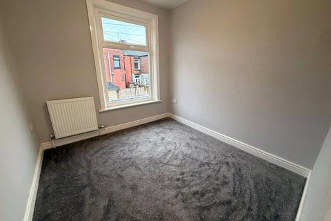 2 bedroom terraced house to rent, Catherine Street East, Horwich, Bolton, Greater Manchester, BL6