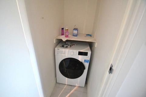 2 bedroom maisonette to rent, Holloway