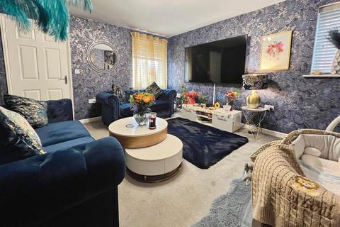 2 bedroom semi-detached house for sale, Blackthorne Close, Bradford BD2