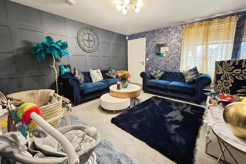 2 bedroom semi-detached house for sale, Blackthorne Close, Bradford BD2
