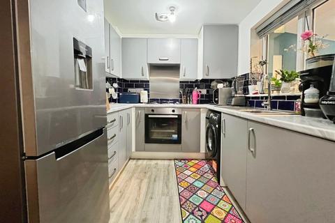 2 bedroom semi-detached house for sale, Blackthorne Close, Bradford BD2