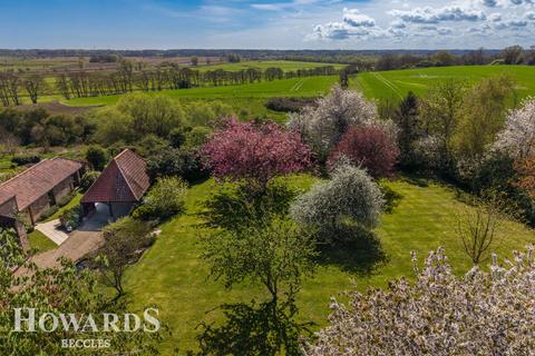 4 bedroom barn conversion for sale, Staithe Road, Burgh St Peter, Beccles