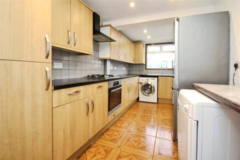 3 bedroom terraced house to rent, Kenneth Road, Chadwell Heath RM6