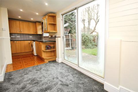 3 bedroom terraced house to rent, Kenneth Road, Chadwell Heath RM6