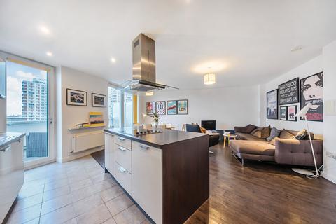 2 bedroom flat for sale, Surrey Quays Road, Canada Water, London, SE16