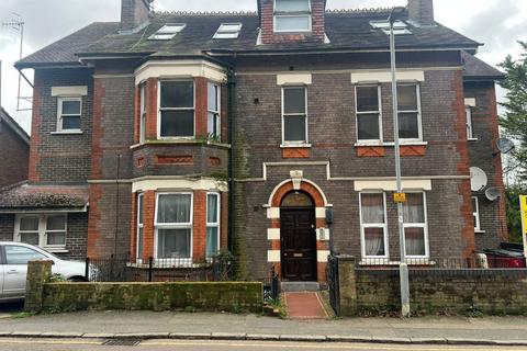 undefined, Downs Road, Luton, Bedfordshire, LU1 1QR