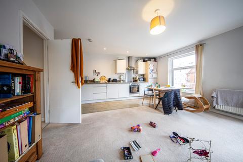 2 bedroom flat for sale, Stevenson Road, Ipswich IP1